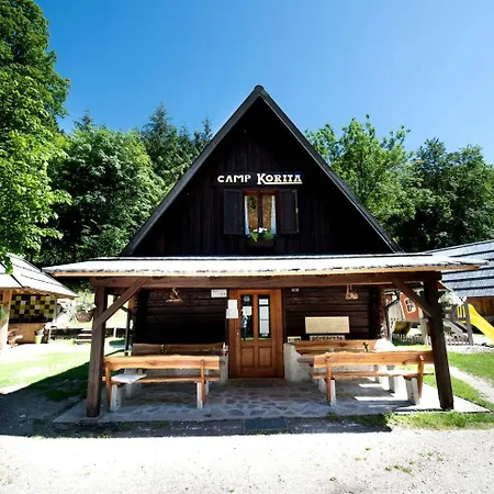 בית נופש Spacious Perfect For Families In The Julian Alps, Slovenia